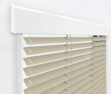 Жалюзи Изолайт 16 мм на пластиковые окна - цвет бежевый