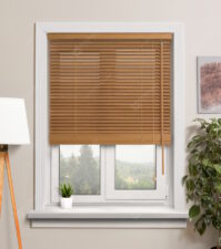 Деревянные жалюзи 25 мм, цвет 67 Клен